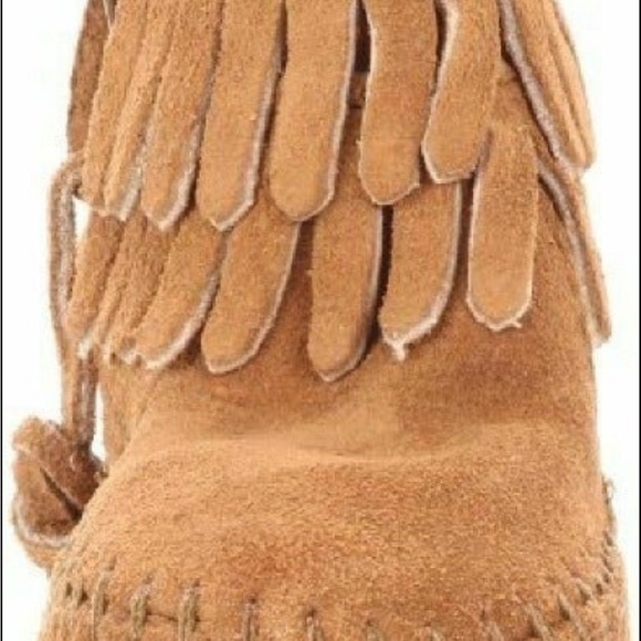 New in box Minnetonka boots - Picture 4 of 6